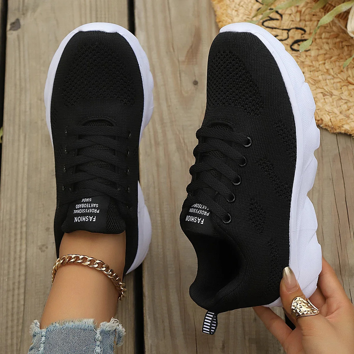 Women's Mesh Platform Sneakers Lightweight Breathable Lace-Up Athletic Shoes