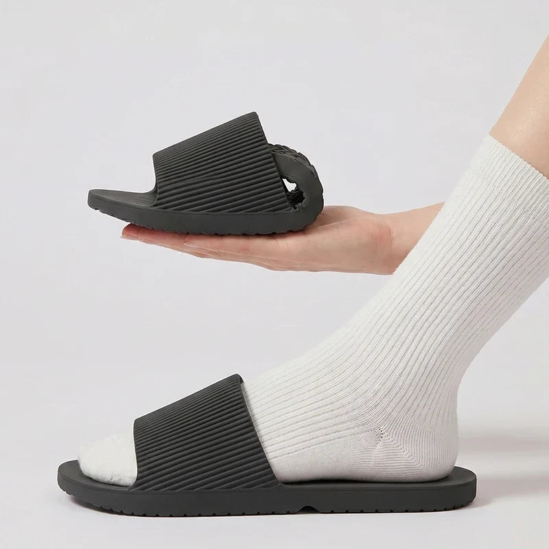Foldable Travel Slippers – Lightweight EVA Non-Slip for Men & Women