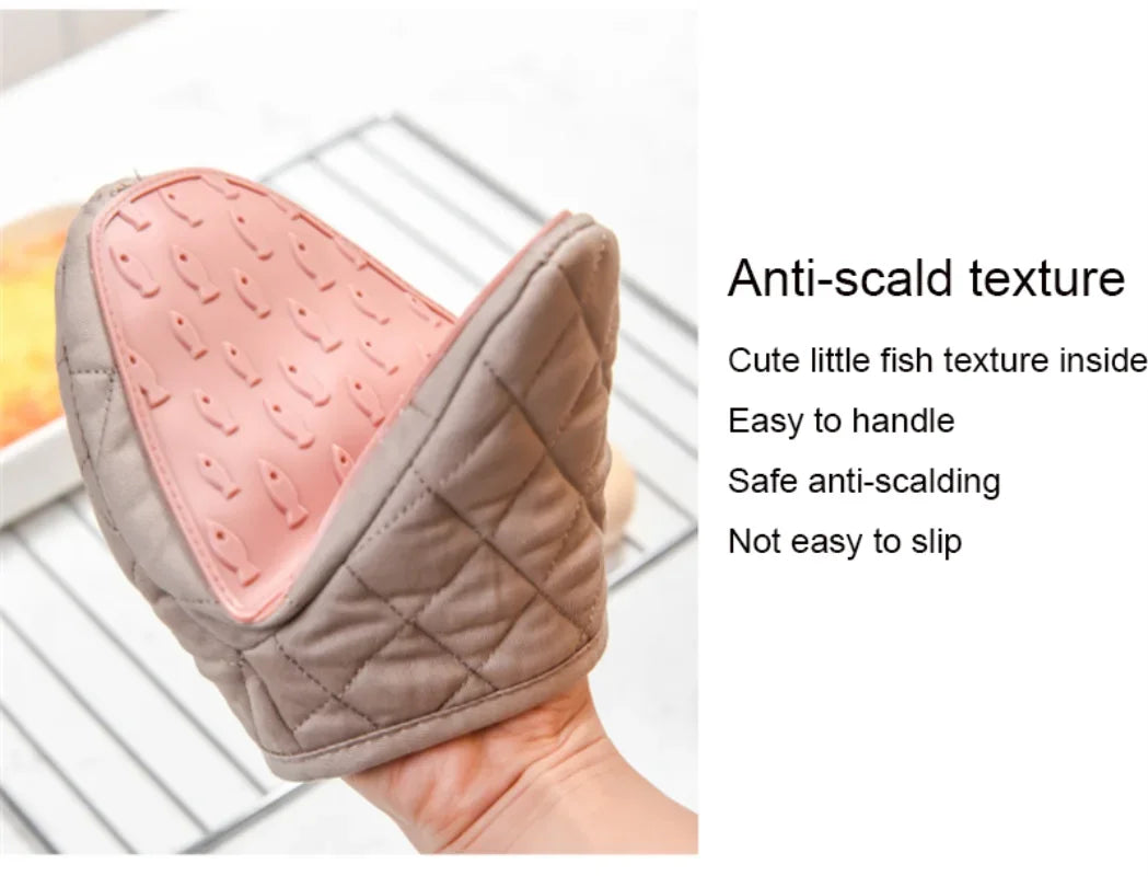 Fish-Shaped Silicone Oven Mitt – Heat-Resistant Kitchen Glove
