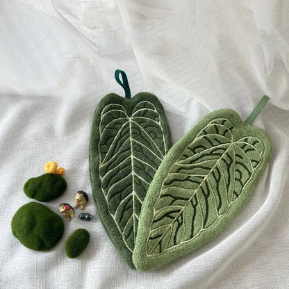 Plant Leaf Hand Towel – Absorbent Hanging Kitchen & Bathroom Towel