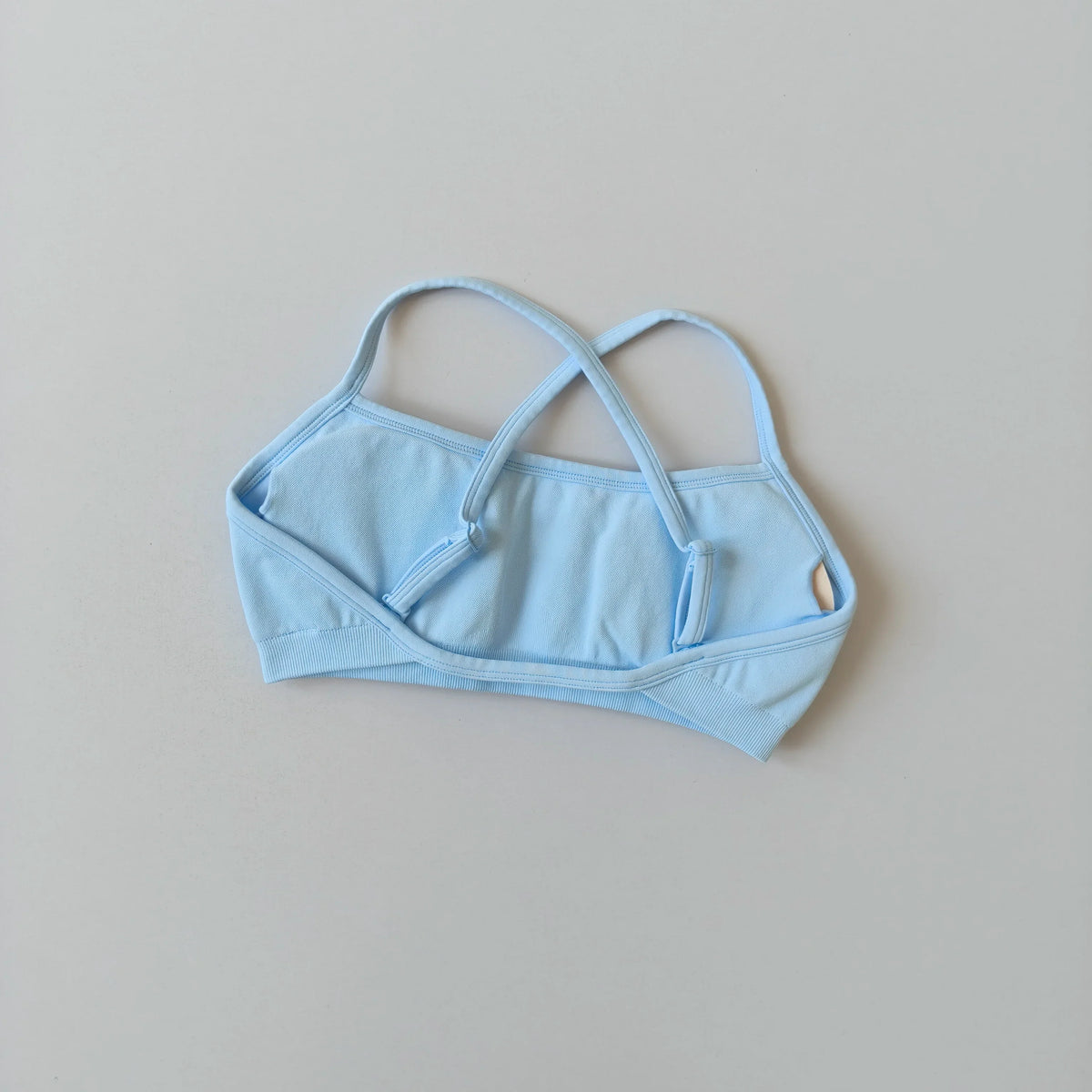 Seamless Cross-Back Sports Bra Women Shockproof Gathering Yoga Crop Top