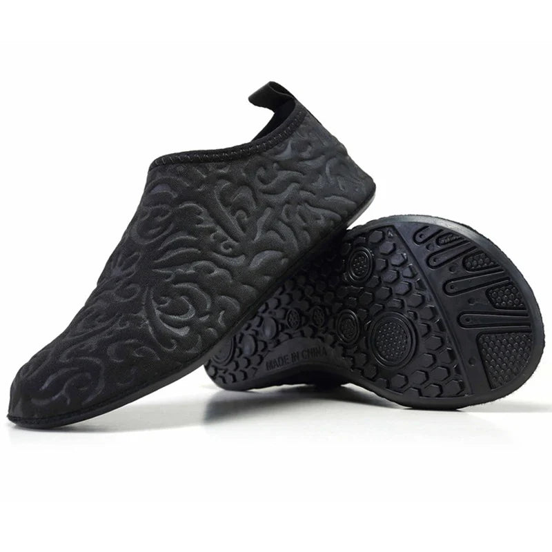 Aqua Water Shoes for Men & Women – Lightweight Quick-Dry Beach Sneakers