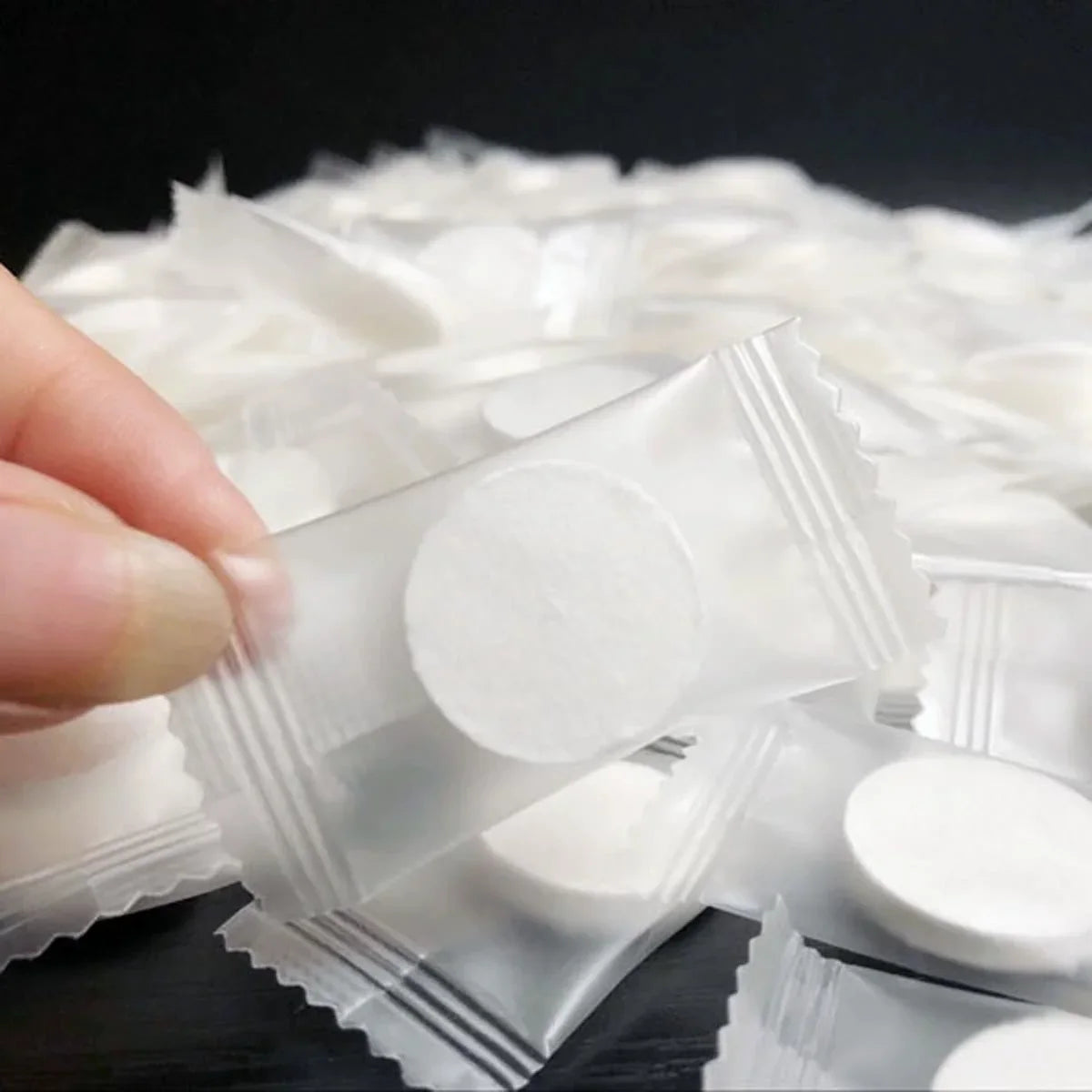 Compressed Disposable Towels 150pcs – Portable Face & Hand Wipes