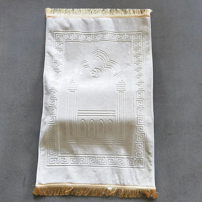 Muslim Prayer Rug with Vintage Mosque Pattern – Soft Velvet Mat