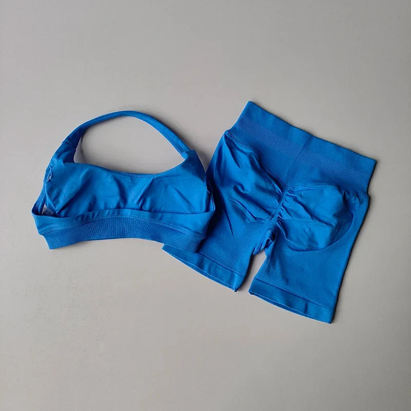Women's Halter Neck Sports Bra & Scrunch Butt Shorts Set – 2-Piece Activewear