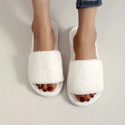 Women's Fluffy Plush Slide Slippers – Soft Fur Home Shoes