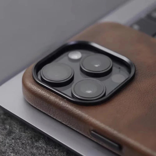 Leather MagSafe iPhone Case – Retro Crazy Horse Texture