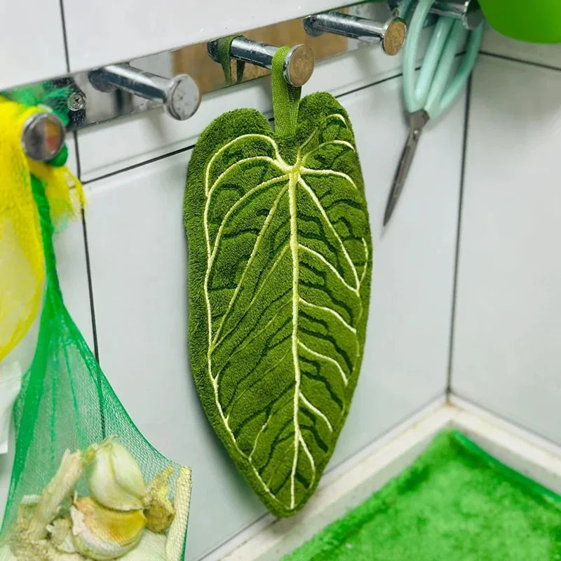 Plant Leaf Hand Towel – Absorbent Hanging Kitchen & Bathroom Towel