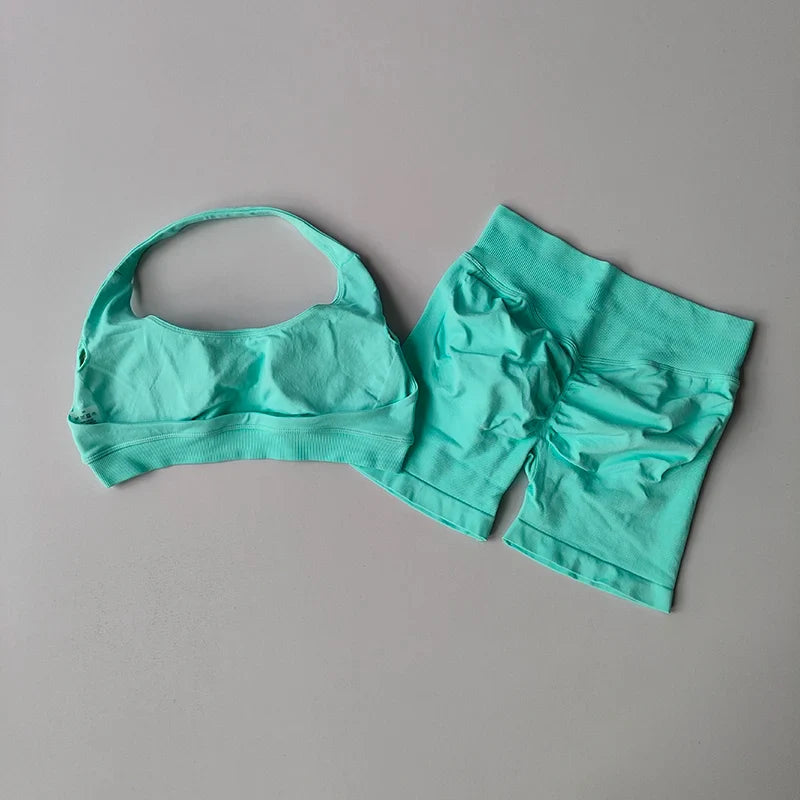Women's Halter Neck Sports Bra & Scrunch Butt Shorts Set – 2-Piece Activewear