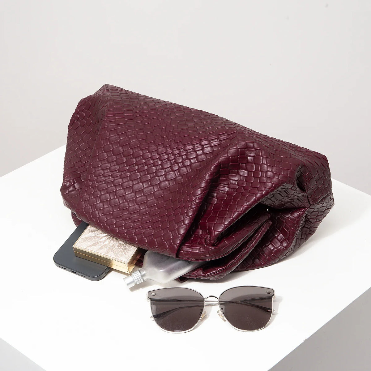 Vintage Woven Leather Clutch Bag – Large Capacity Women's Purse