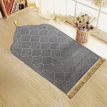 Islamic Prayer Rug – Soft Flannel Mat with Gold Tassels & Anti-Slip Backing