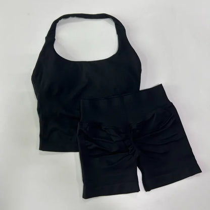 Seamless 2-Piece Gym Set – Women's Halter Sports Bra & Scrunch Shorts