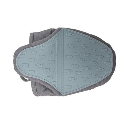 Fish-Shaped Silicone Oven Mitt – Heat-Resistant Kitchen Glove