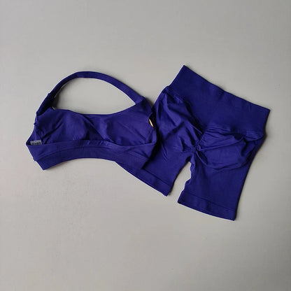 Women's Halter Neck Sports Bra & Scrunch Butt Shorts Set – 2-Piece Activewear