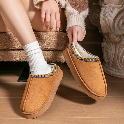 Women's Plush Slippers – Warm Fleece-Lined Indoor House Shoes